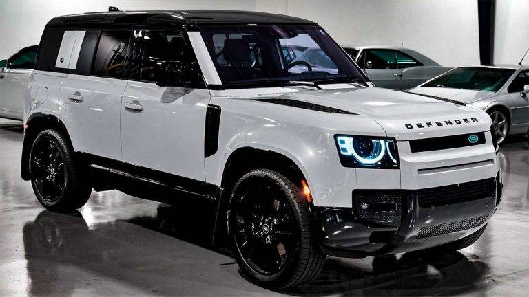 2023-Land-Rover-Defender-V8