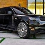 2023-Black-Range-Rover