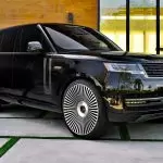 2023-Black-Range-Rover