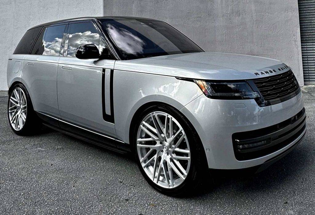 2023 Range Rover on 24” Velos D20 Forged Wheels