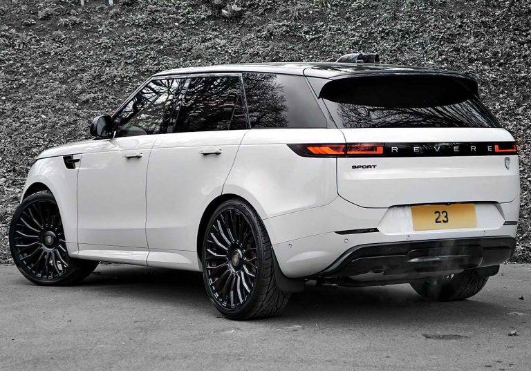 2023-Range-Rover-Sport-Revere