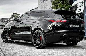 Full-Black-Range-Rover