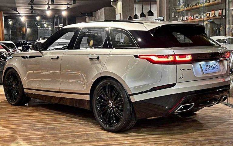 Range-Rover-Velar-P300-SE