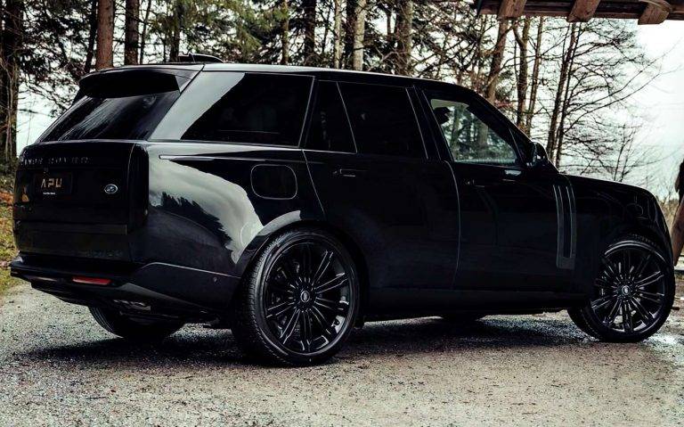 Blacked-out-Range-Rover-P530