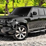 Land Rover Defender - Feature View