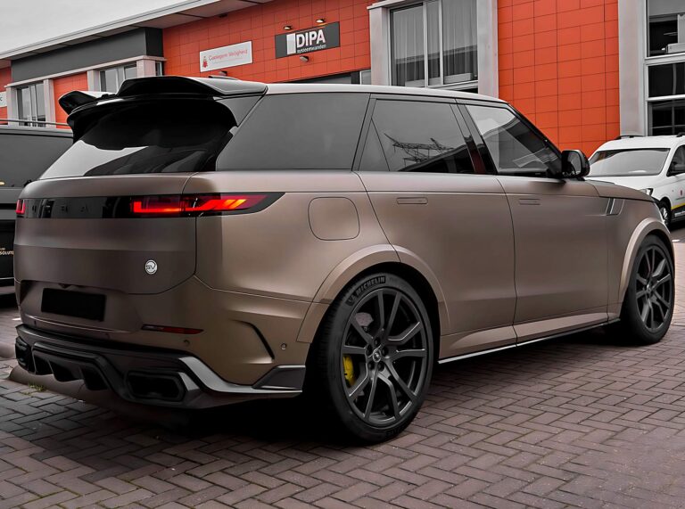 Urban Range Rover - Feature View