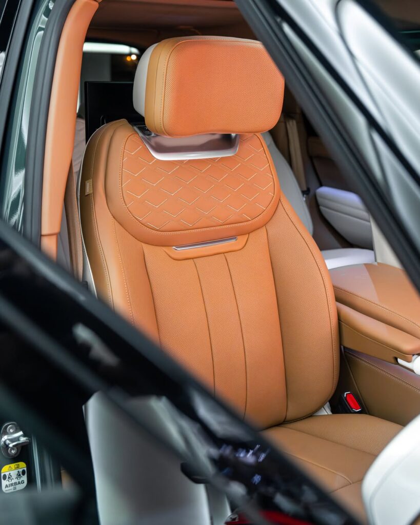 2026 Brabus Range Rover SV P615: Opulence Unleashed or Ov...