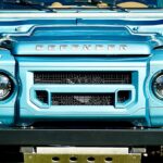 Land Rover Defender - Feature View